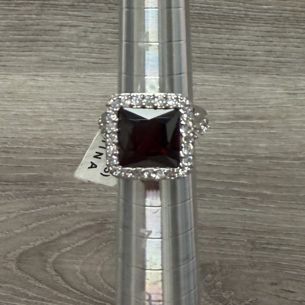Elegant Sterling Silver Ring with Red Gemstone .925‎